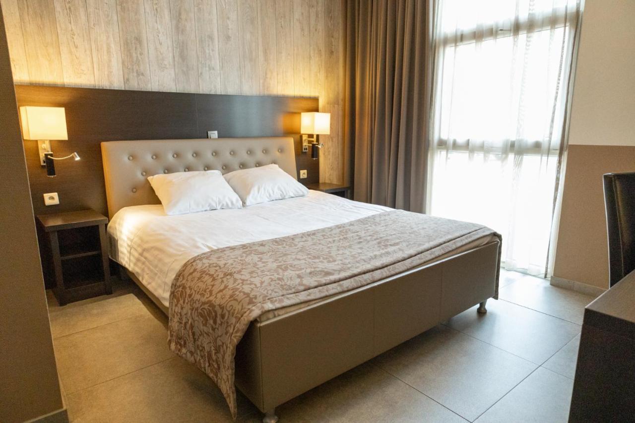 Hotel De Maaskant มาเซค ภายนอก รูปภาพ